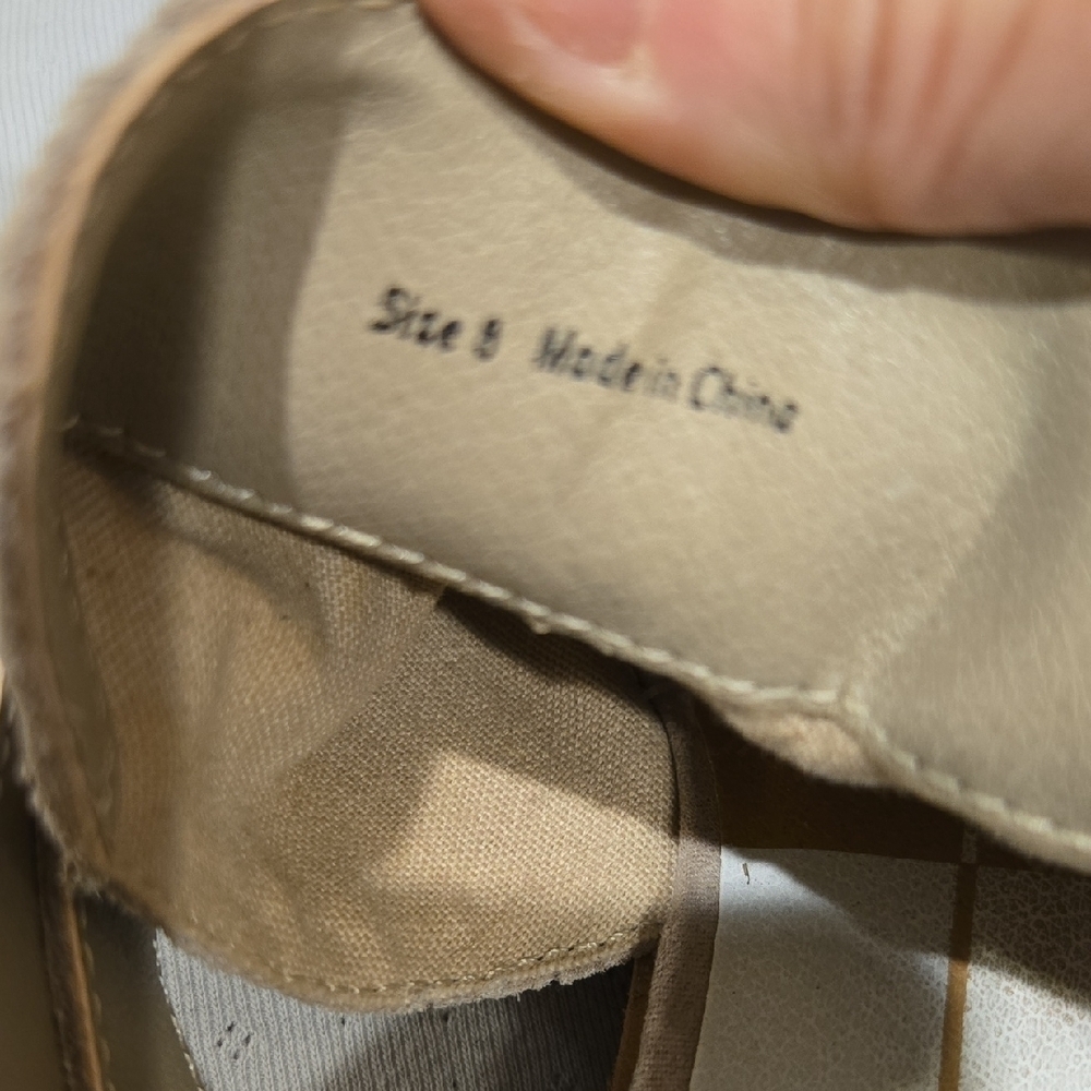 Dolce Vita Taupe Ankle Booties, Back Zip, VGUC, Sz8, Casual Boho Coachella Vibes - Picture 6 of 8